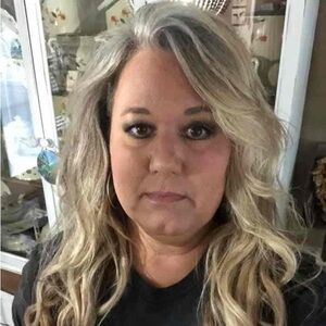 Meet your Posher, Venissa